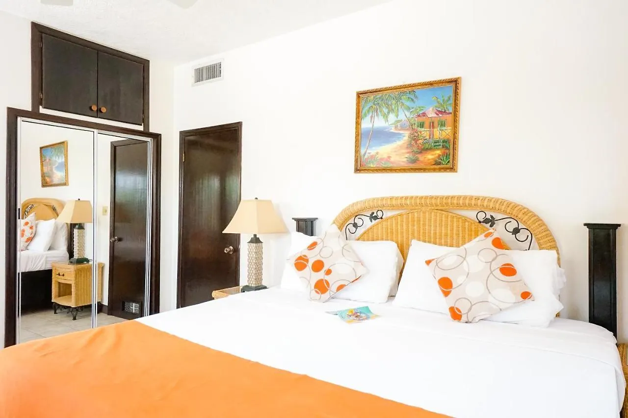 Royal Palms Aparthotel Long Bay Village